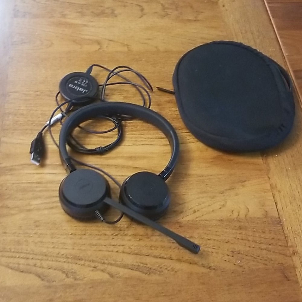 Jabra noise cancelling headset USB plug
